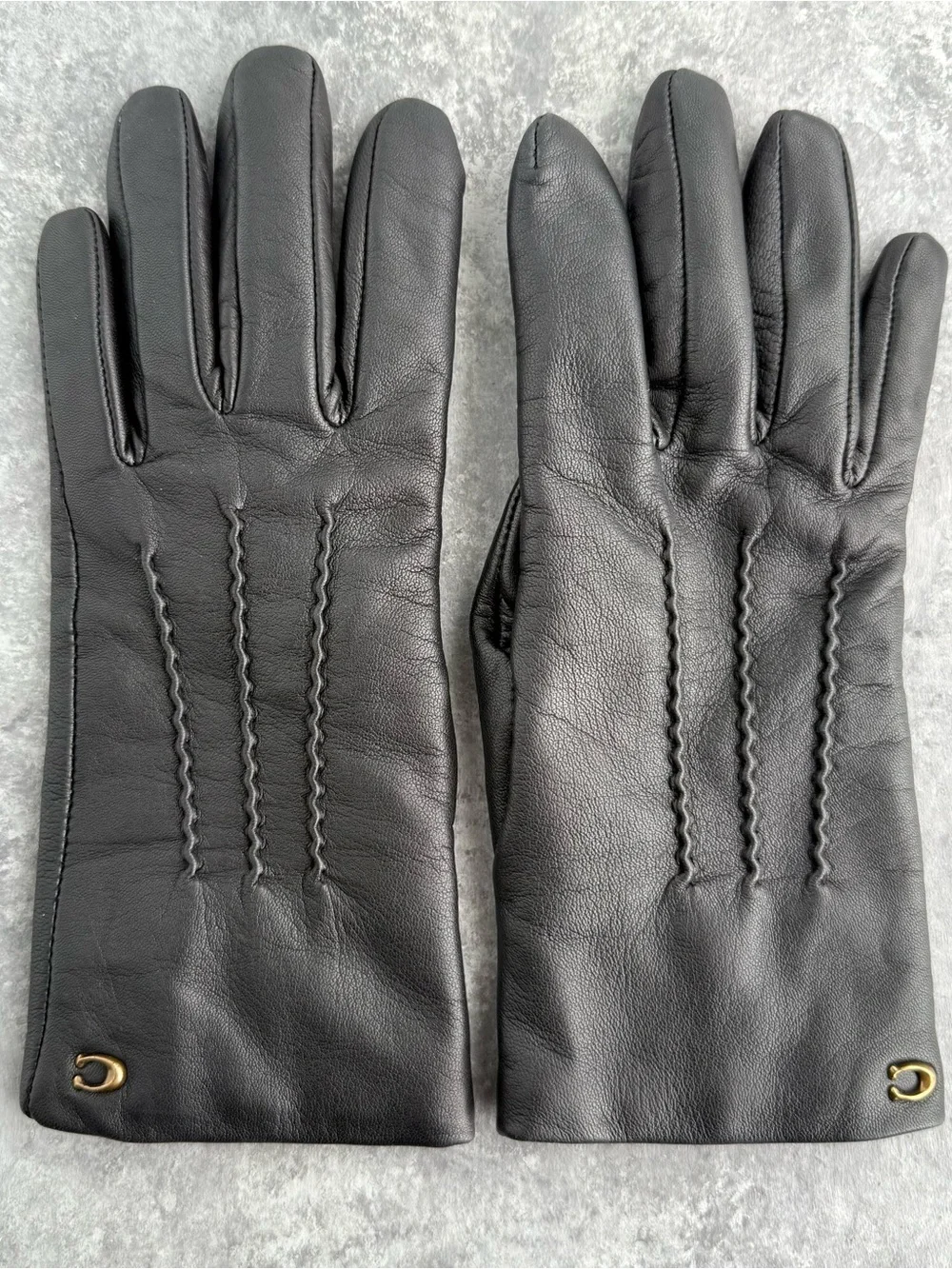 Coach Women's Sculpted Signature Black Leather Tech Gloves Size 6.5